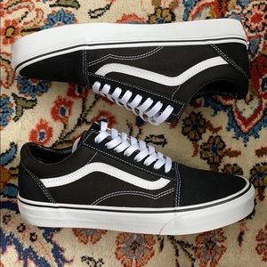 Size 9 Vans Old Skool